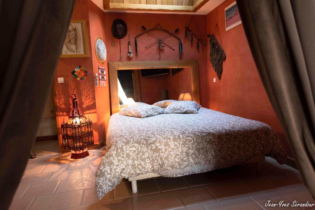 Le Mas Des Mathes, Chambres D'Hotes, Studios Les Mathes Buitenkant foto