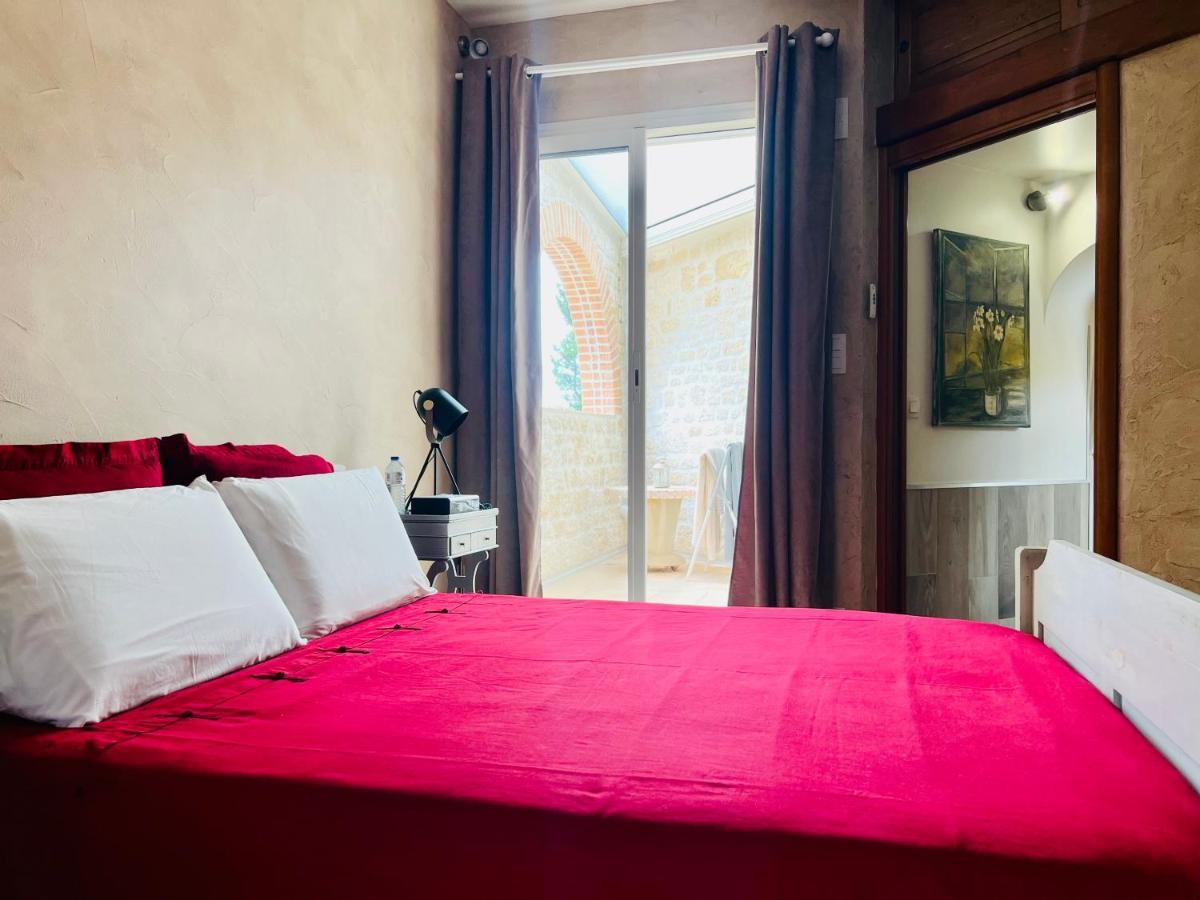 Le Mas Des Mathes, Chambres D'Hotes, Studios Les Mathes Buitenkant foto